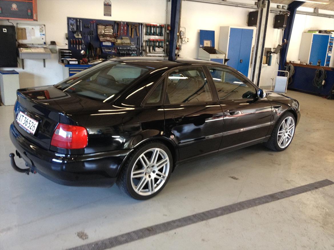 Audi A4 1.8 T Limousine billede 4
