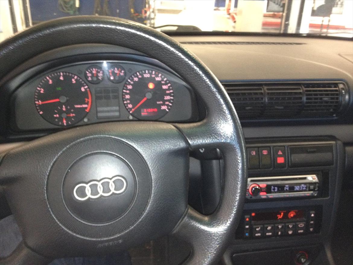 Audi A4 1.8 T Limousine billede 7