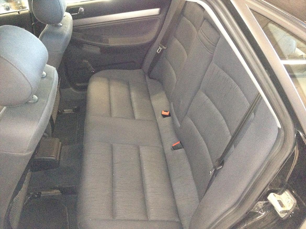 Audi A4 1.8 T Limousine billede 8