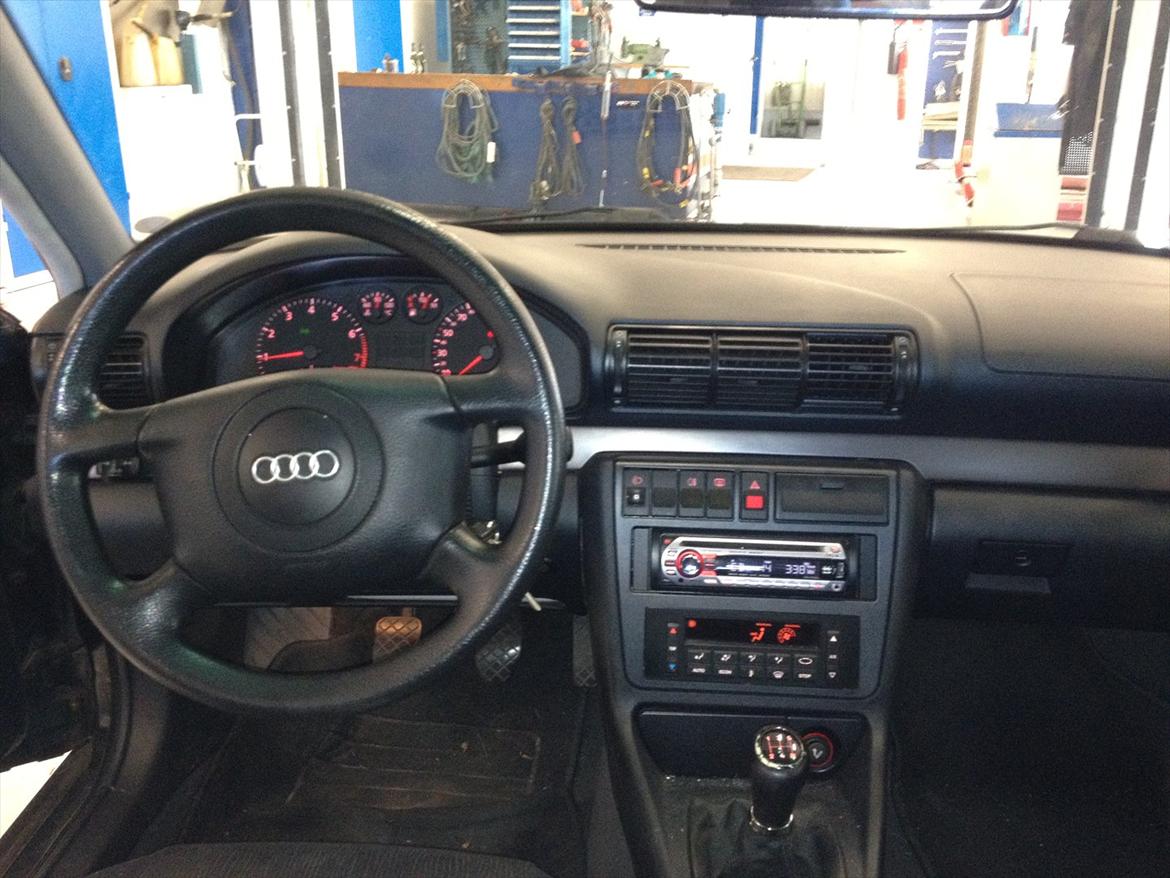 Audi A4 1.8 T Limousine billede 9