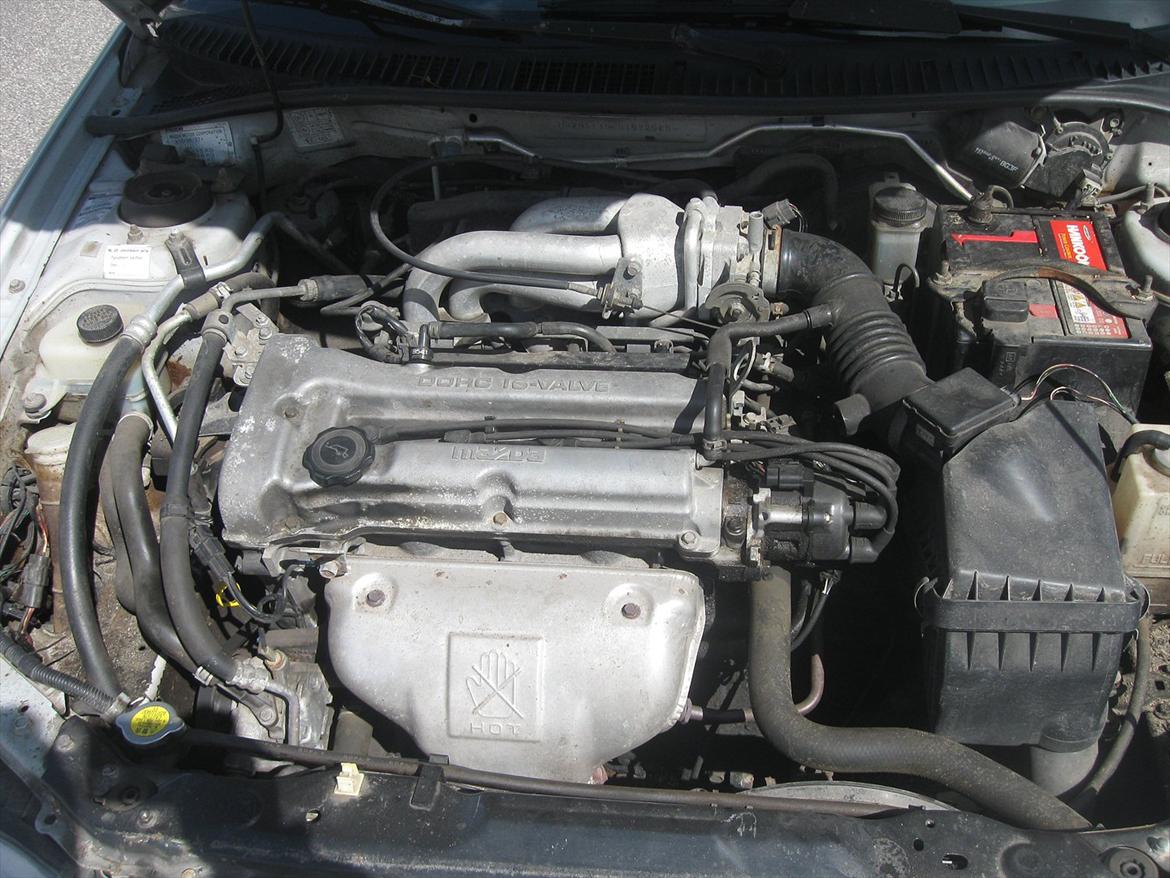 Mazda 323f GLX billede 15