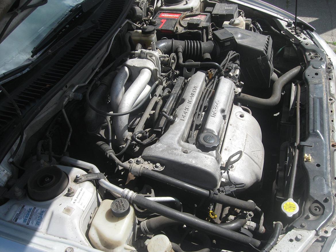 Mazda 323f GLX billede 16