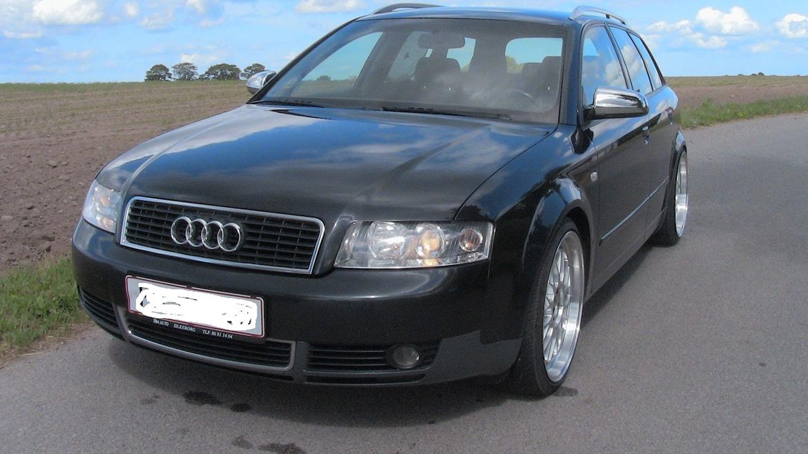 Audi A4 Avant *Total skadet* billede 2