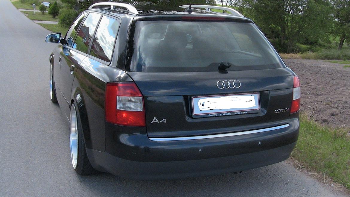 Audi A4 Avant *Total skadet* billede 7