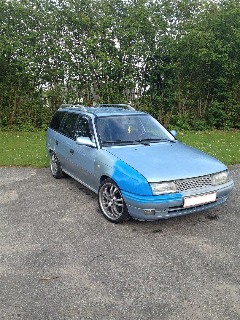 Opel astra f 1,8 16v caravan billede 1