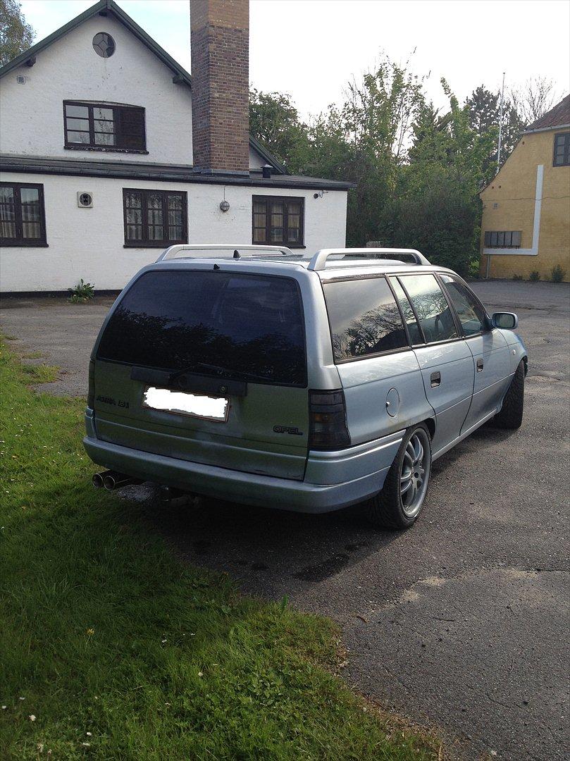 Opel astra f 1,8 16v caravan billede 4