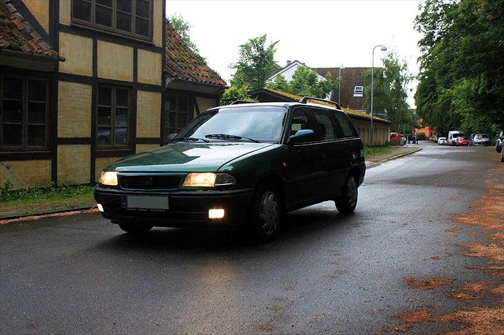 Opel Astra 1.6i Club billede 3