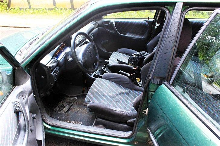 Opel Astra 1.6i Club billede 12