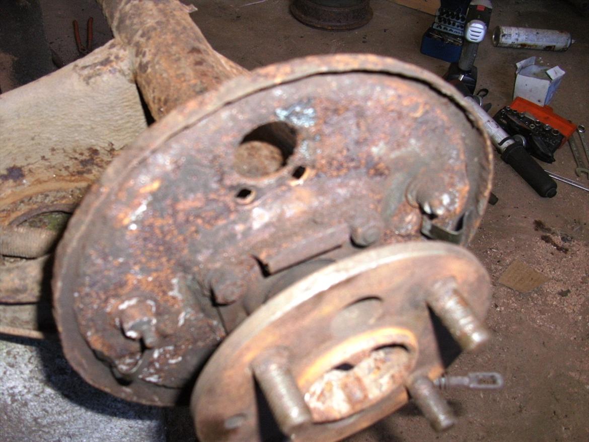 Opel Kadett C - ankerpladen er oss rimelig god. godt hår i metallet billede 17