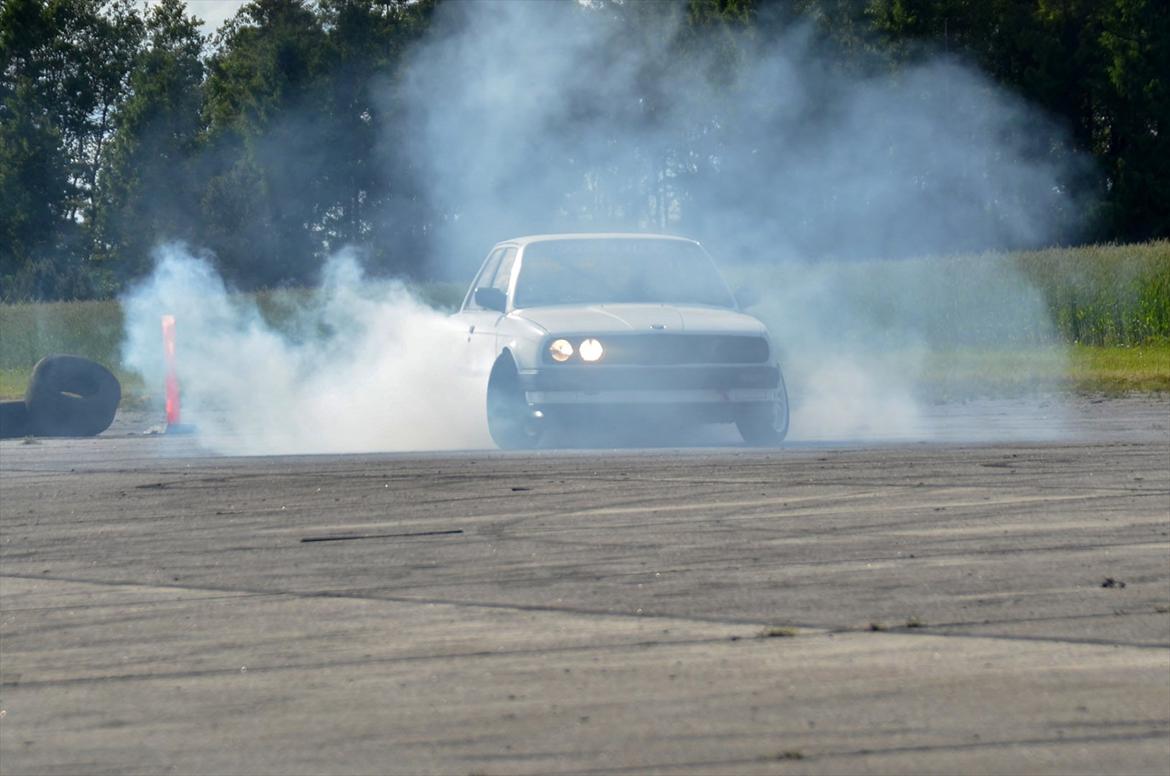 BMW E30 Budget Drifter billede 7
