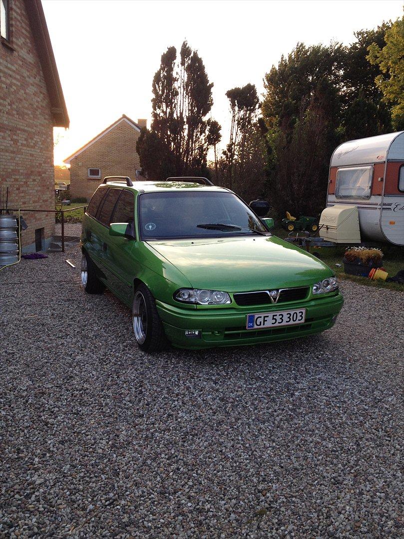 Opel Astra F Club Caravan billede 5