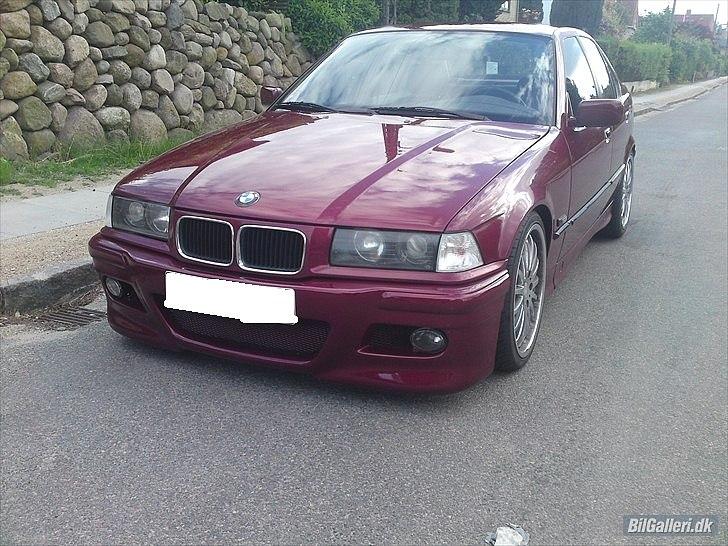 BMW E36 320i billede 1