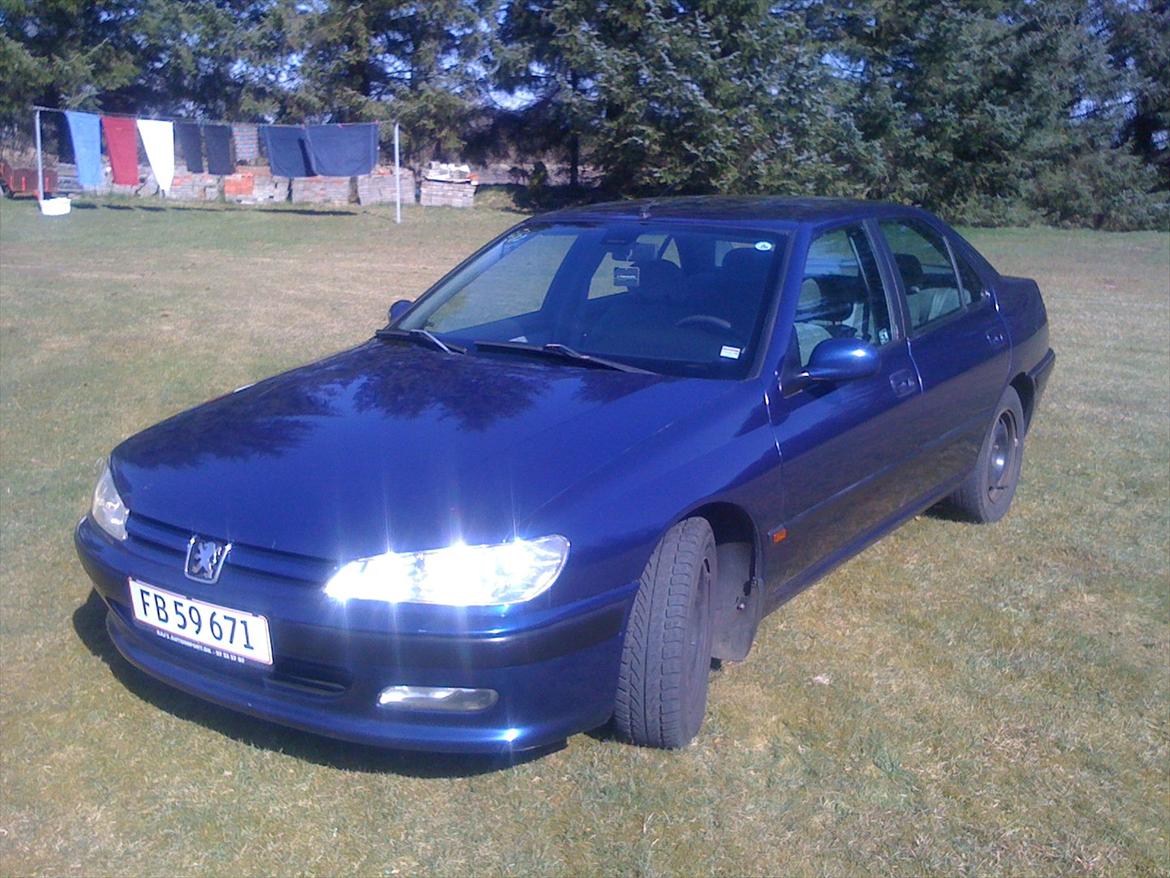 Peugeot 406 2,1 ST DT - Nyvasket og 100 % standard! billede 2