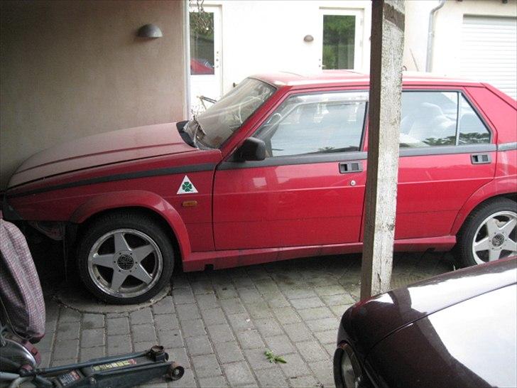 Alfa Romeo 75 6V 3.0 America *SOLGT* billede 9