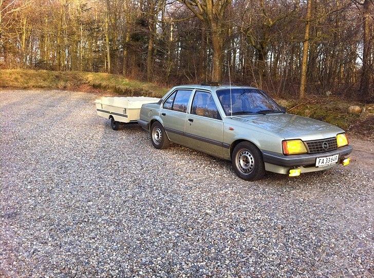 Opel Ascona C 1.6s SOLGT billede 2