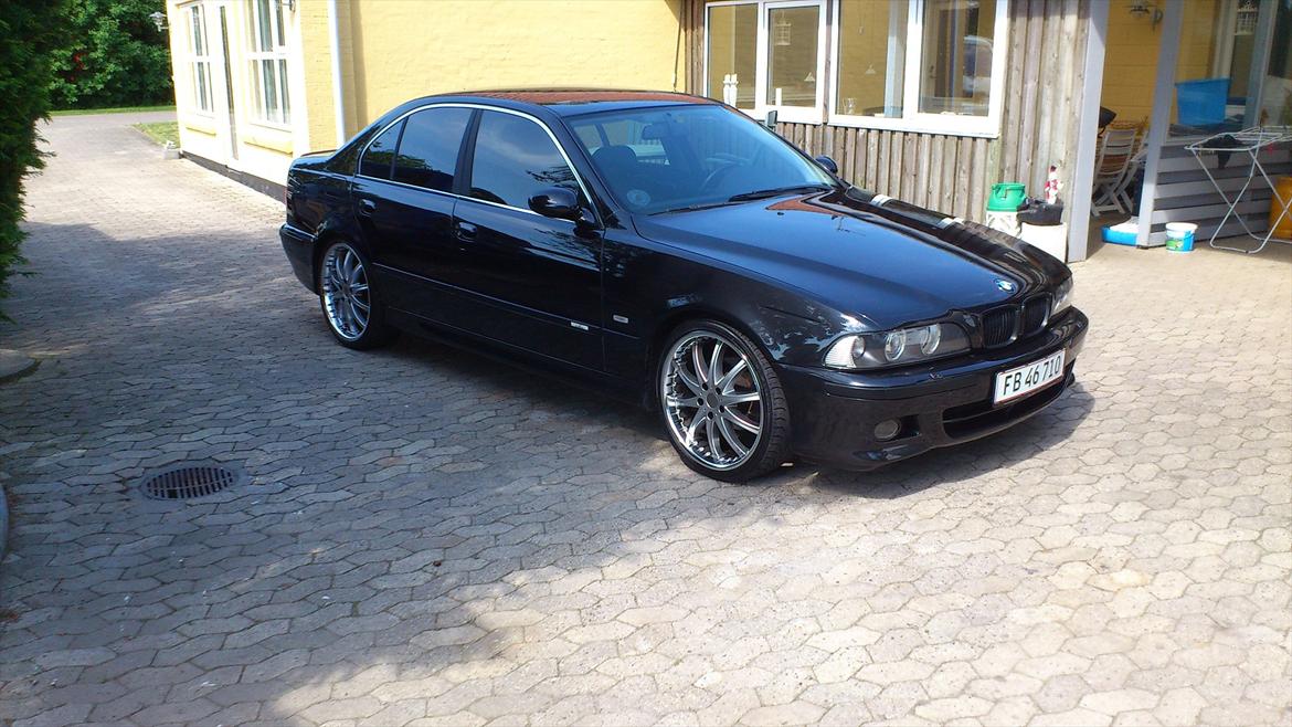 BMW 523i (530) - 31/5-2012 billede 1