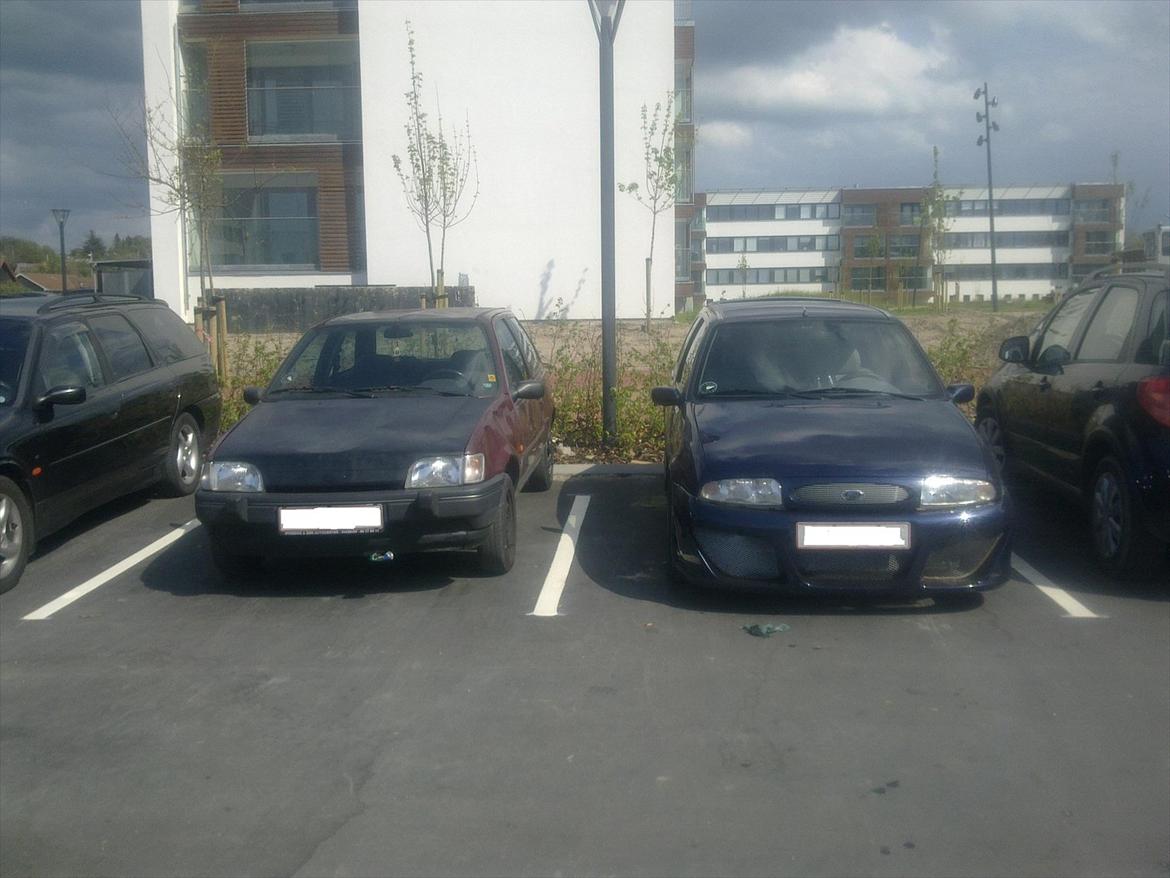 Ford fiesta - min og min makkers fiesta :) billede 15