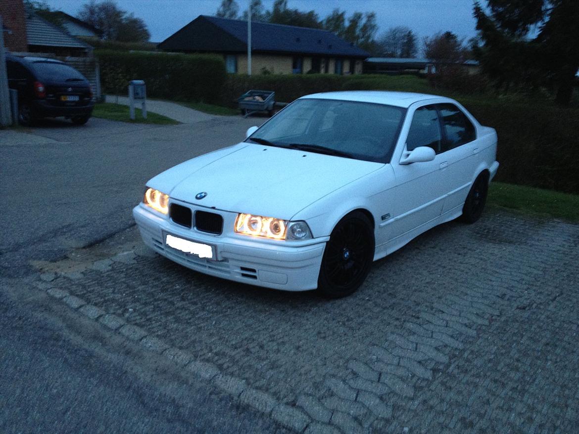 BMW e36 - 320i Vanos -.- solgt ! billede 11