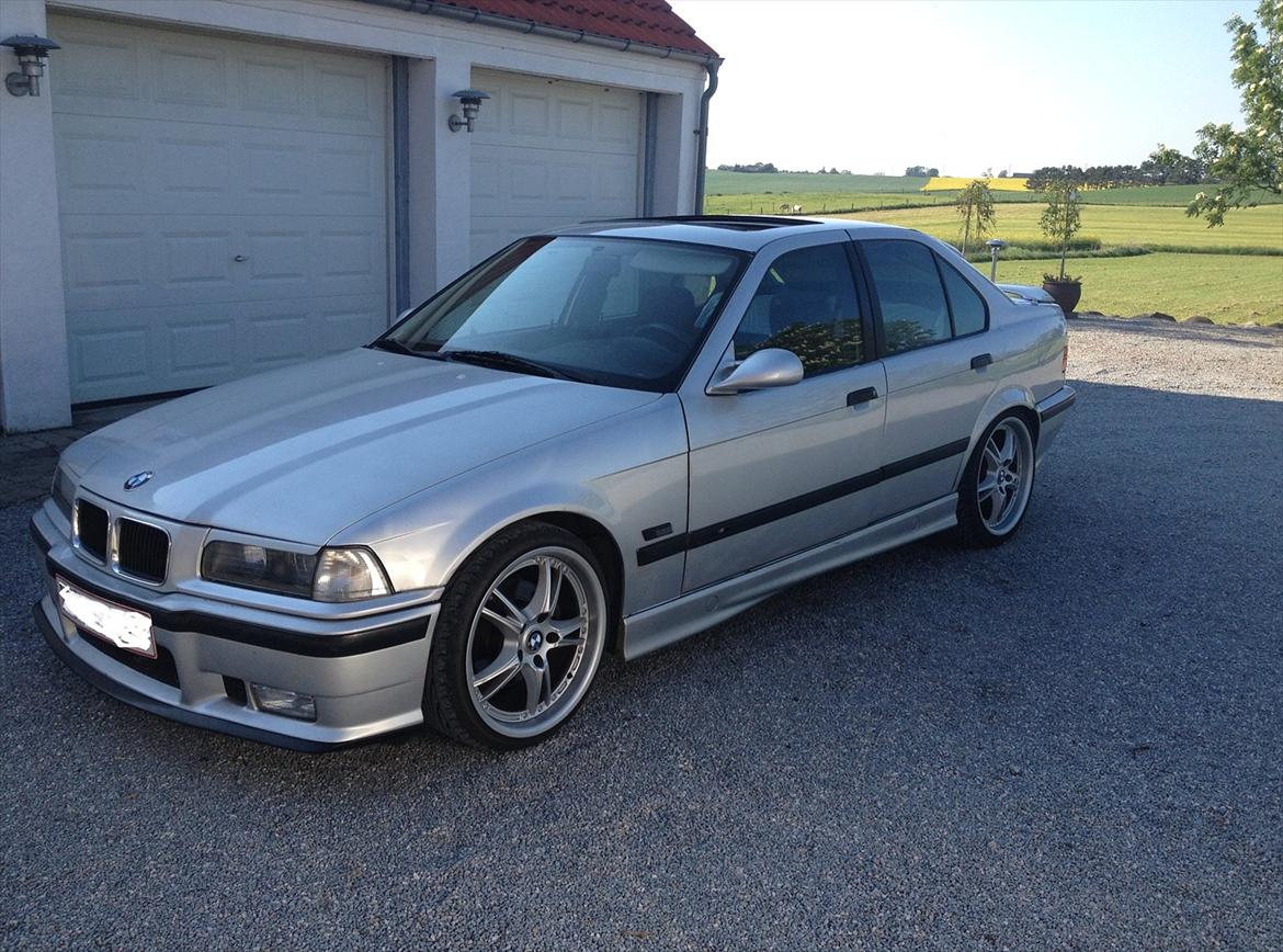 BMW e36 320i billede 1