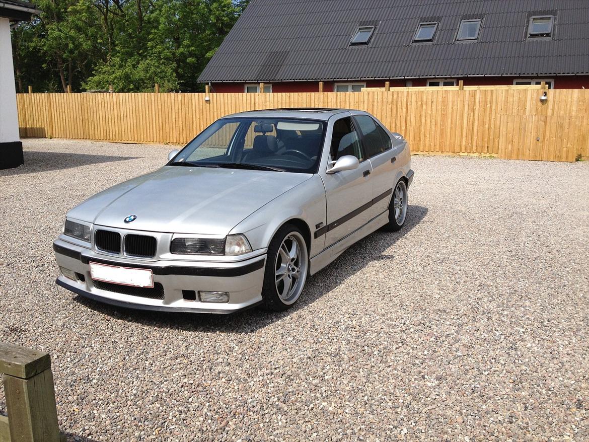 BMW e36 320i billede 2