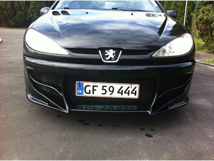 {{currentPhoto.altText}} billede {{currentPhoto.number}}