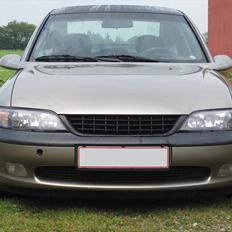Opel Vectra B CDX V6 *SOLGT*
