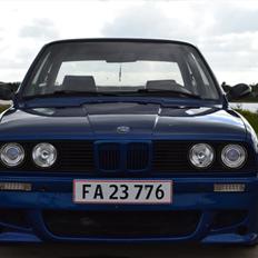 BMW E30 320i solgt