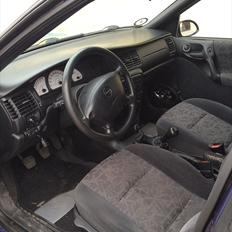 Opel Vectra 1,6 16V GL