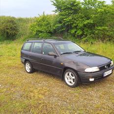 Opel Astra Club St.car (solgt)
