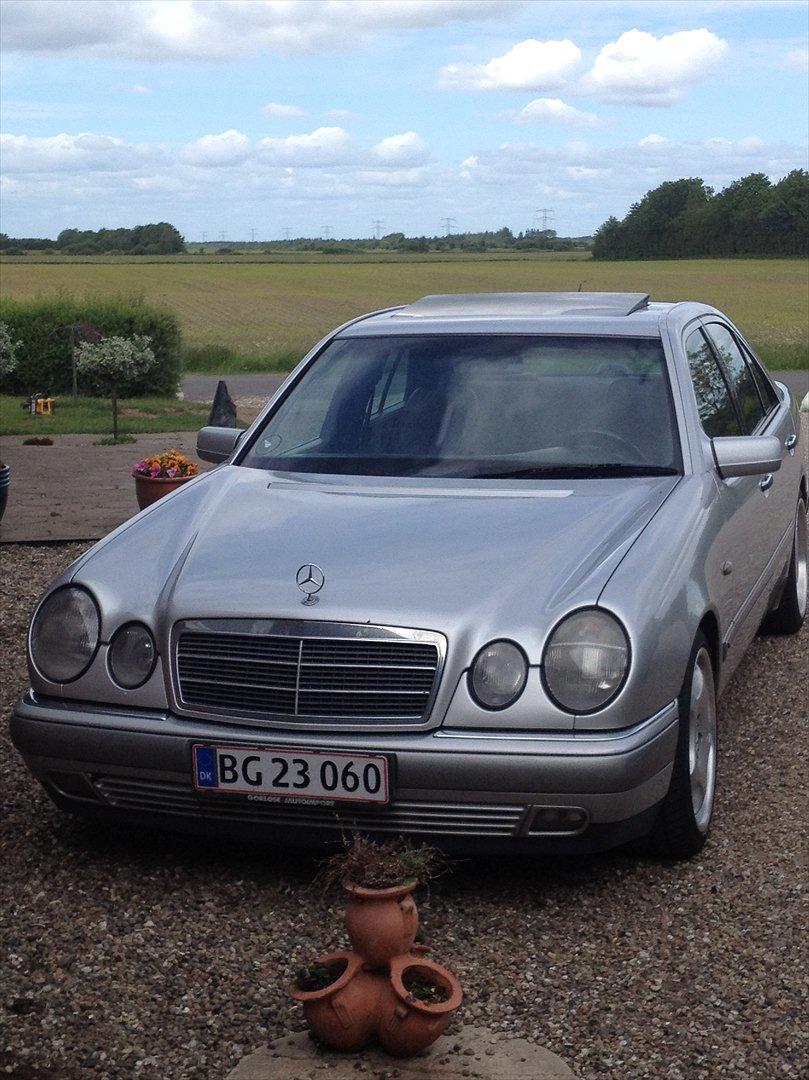 Mercedes Benz W210 E 300 Turbodiesel aut. billede 4