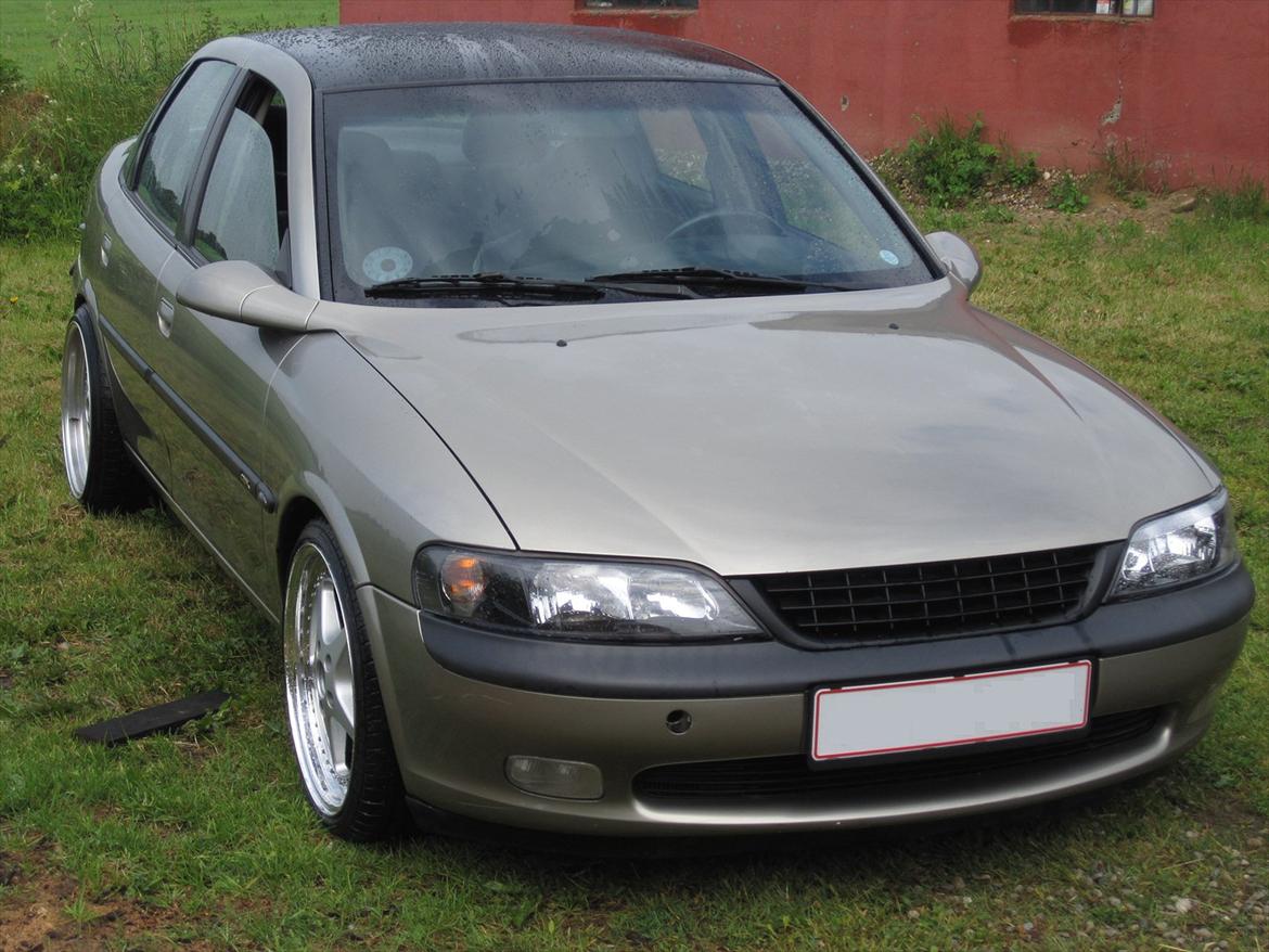 Opel Vectra B CDX V6 *SOLGT* billede 1