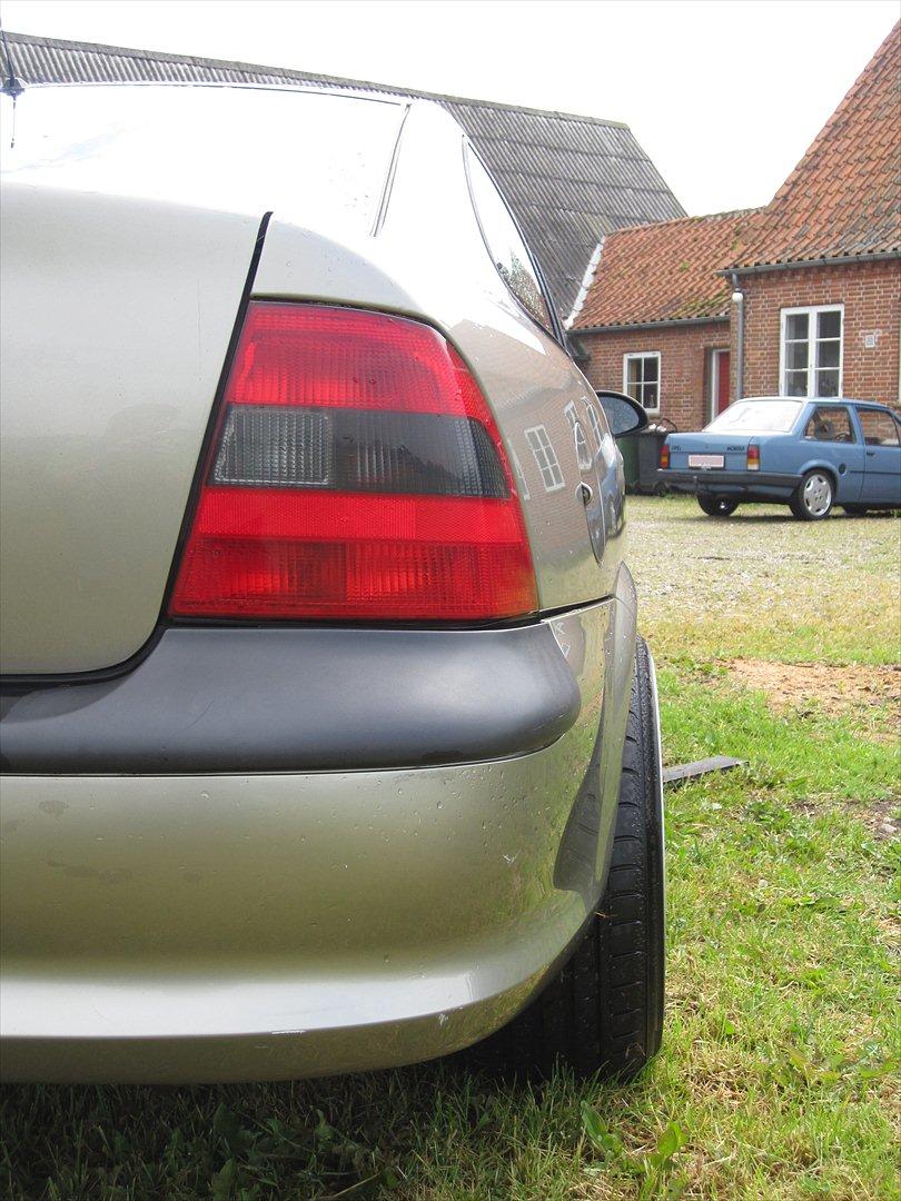 Opel Vectra B CDX V6 *SOLGT* billede 8