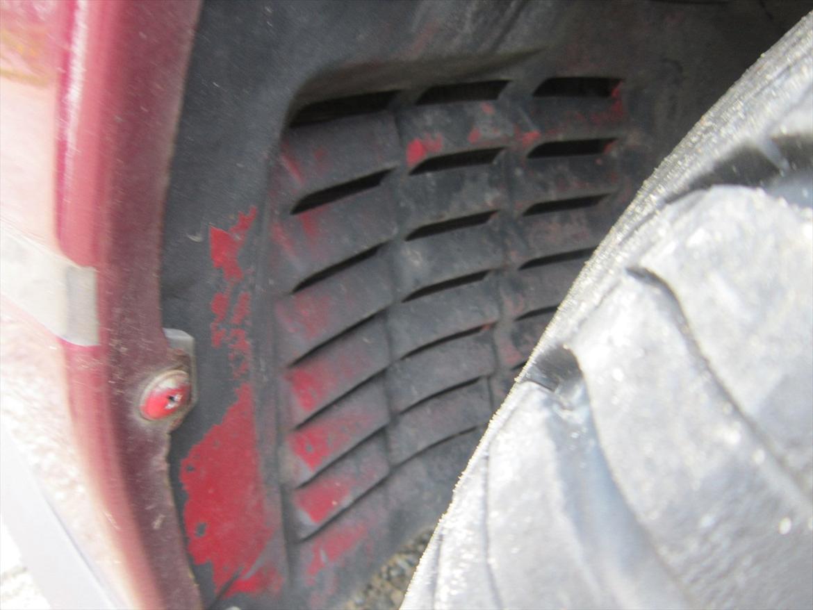 Nissan 200sx s13 Projekt. - Herinde sidder den lille ynkelige ting nissan har kaldt for en intercooler billede 6