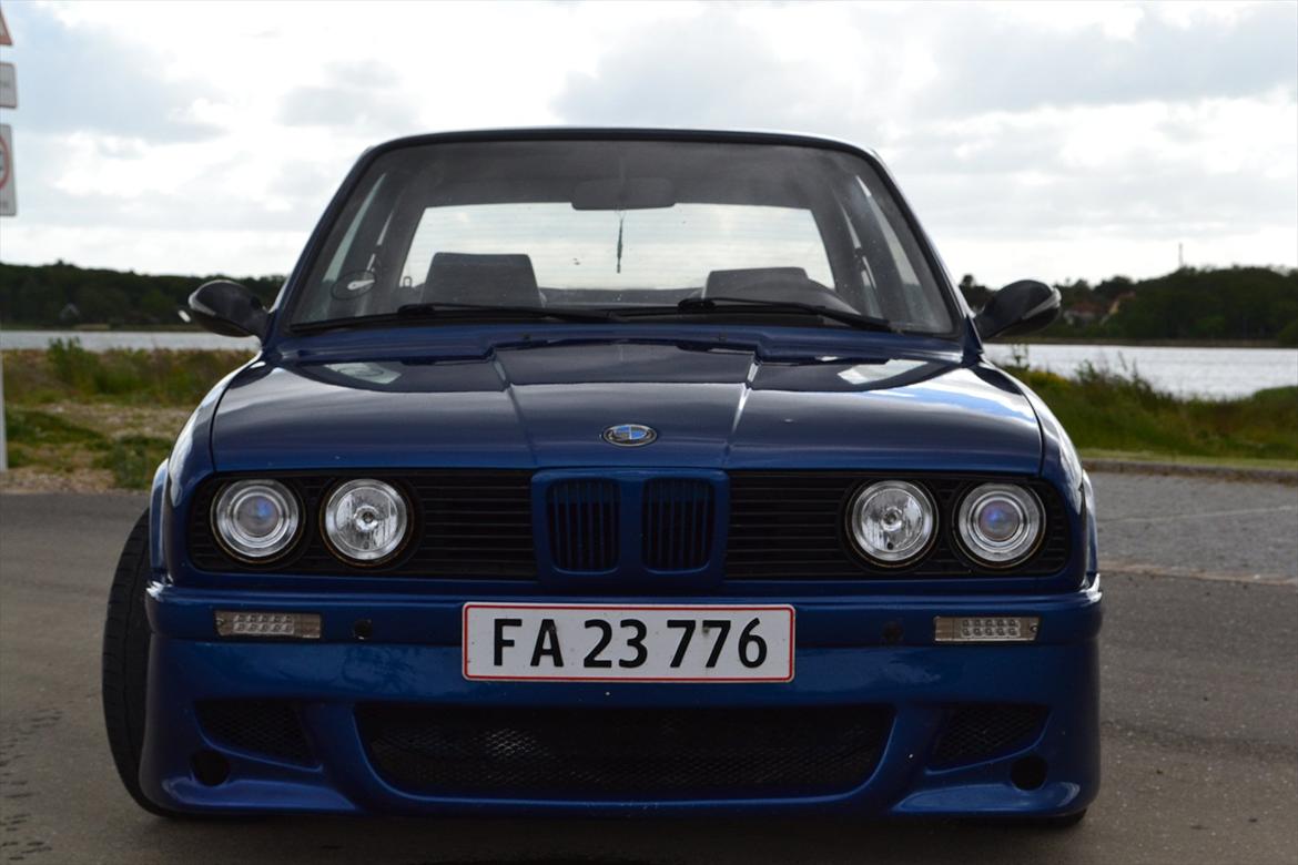 BMW E30 320i solgt billede 1