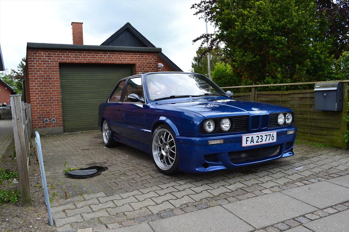 BMW E30 320i solgt billede 2