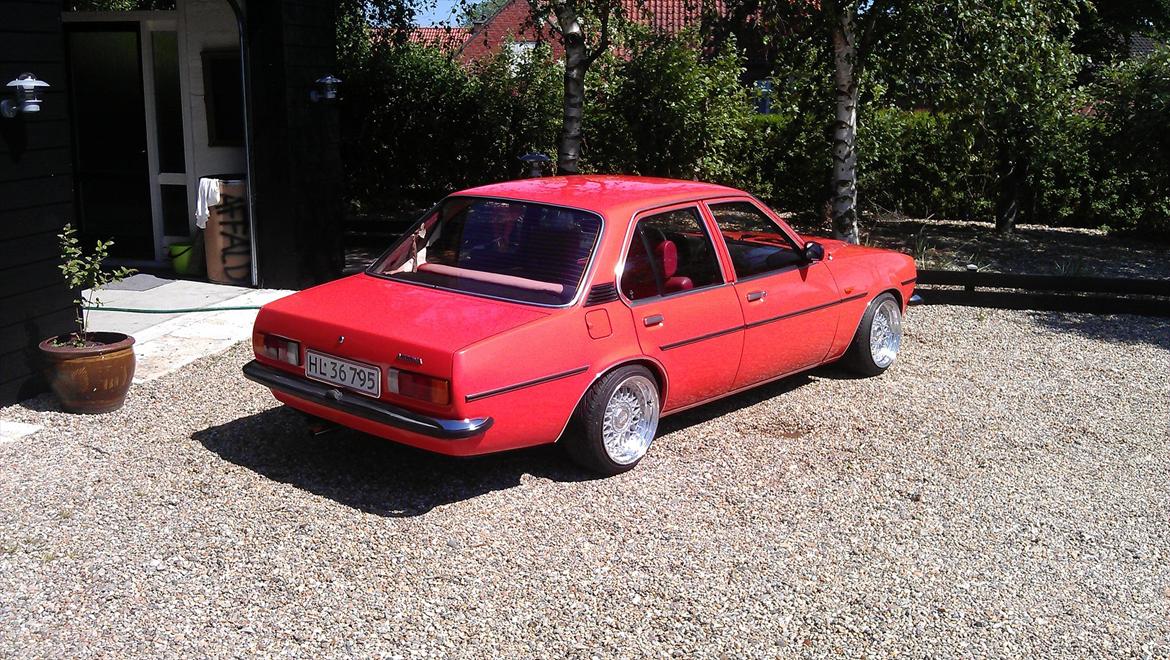 Opel Ascona b Berlina billede 17