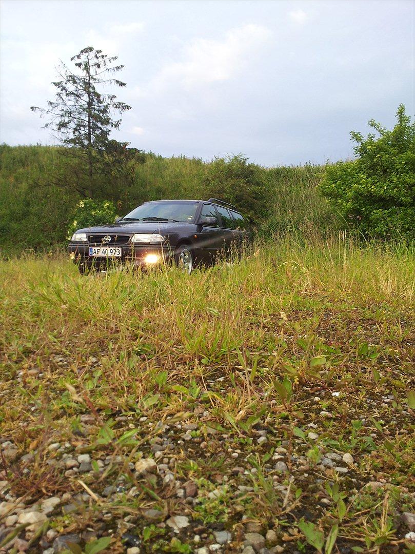 Opel Astra Club St.car (solgt) billede 1