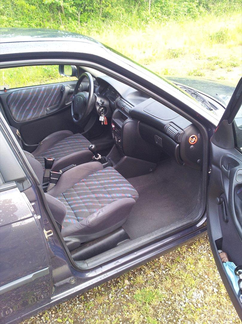 Opel Astra Club St.car (solgt) billede 11