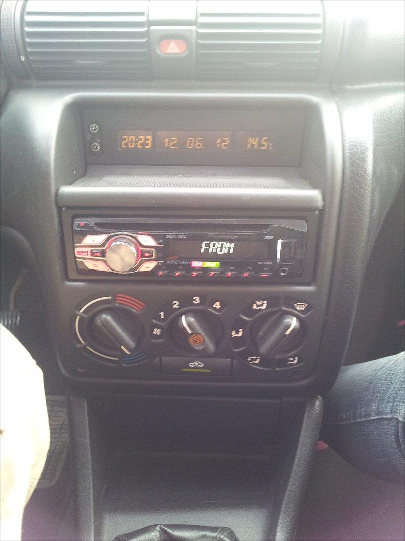 Opel Astra Club St.car (solgt) billede 18