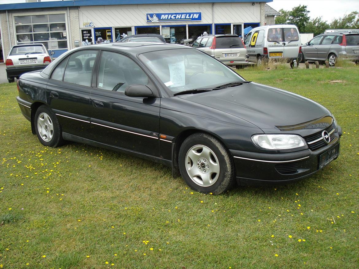 Opel omega b....flyder billede 2