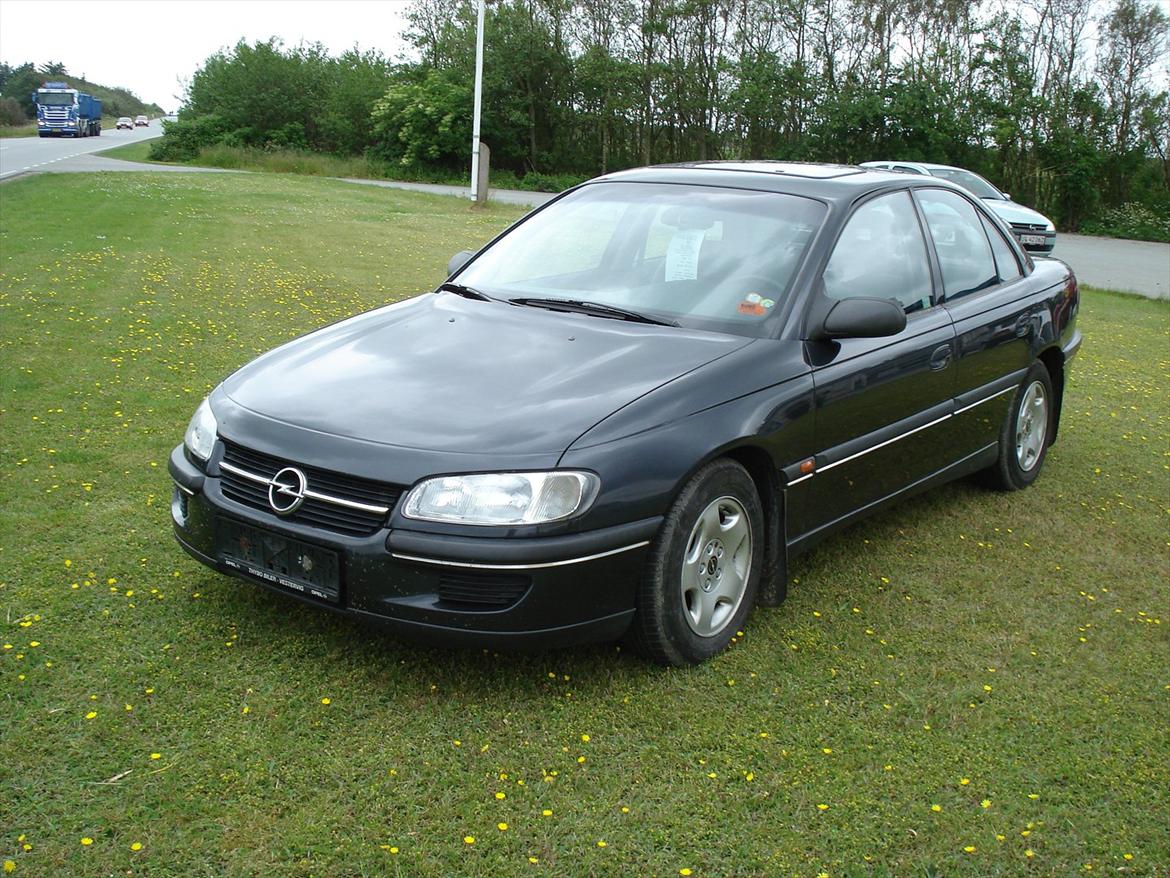 Opel omega b....flyder billede 1