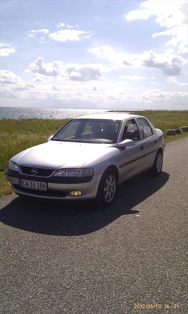 Opel Vectra B Sedan billede 11