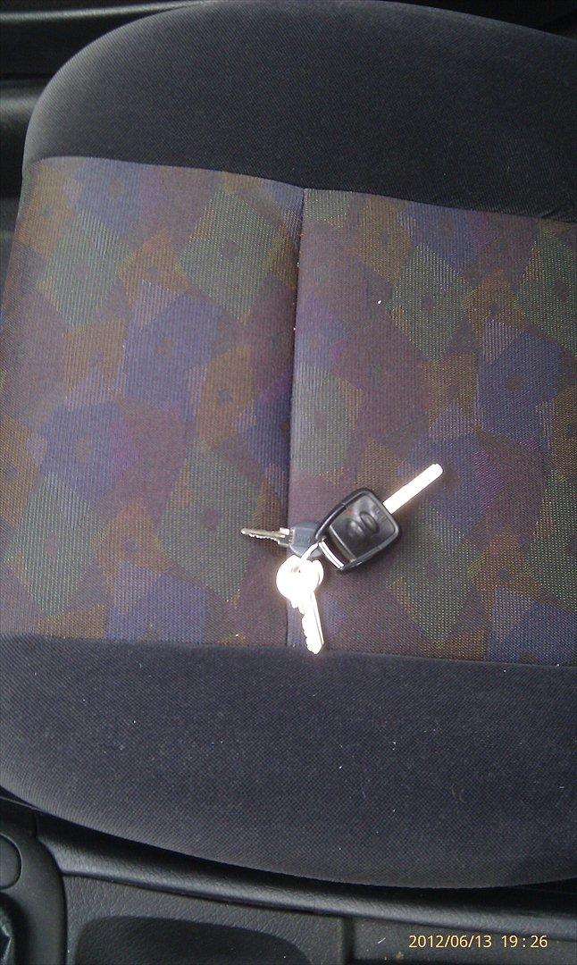 Opel Vectra B Sedan - Mønster i kabinen, ganske neutralt. billede 16