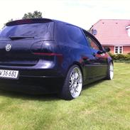 VW Golf V FSI 6 g