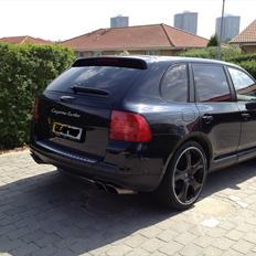 Porsche Cayenne Turbo 