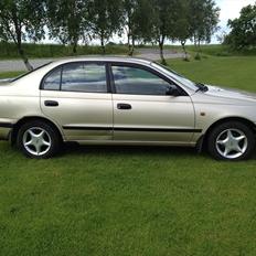 Toyota carina e sli (SOLGT )