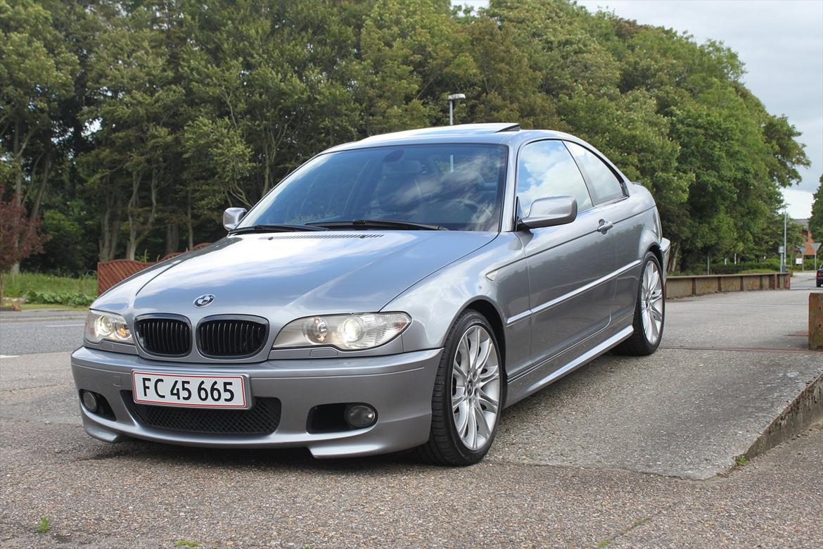 BMW E46 330d Coupé SOLGT billede 1