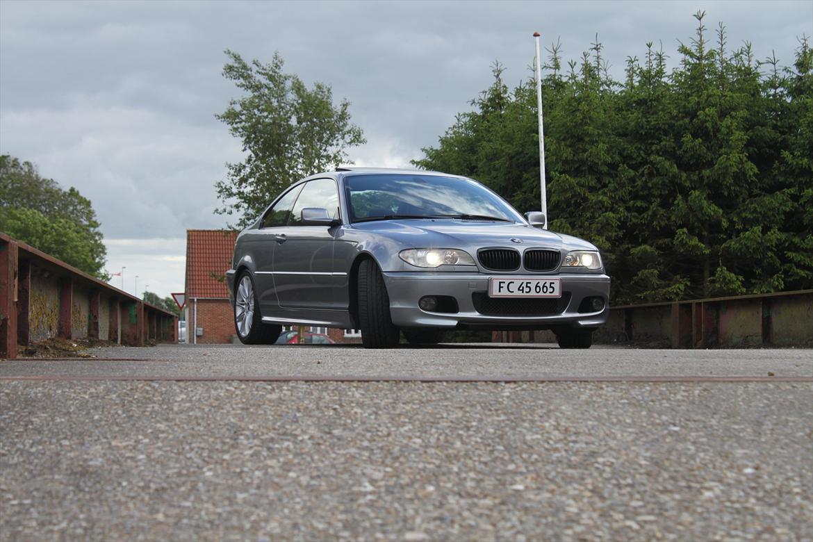 BMW E46 330d Coupé SOLGT billede 5