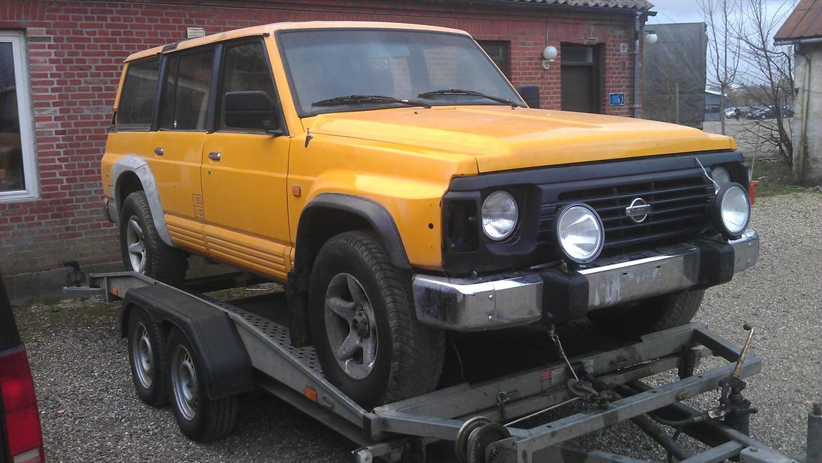 Nissan Patrol GR  - der jeg lige havde hentet bilen billede 4
