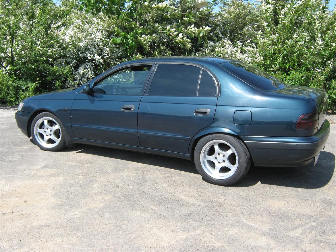 Toyota Carina E  billede 2